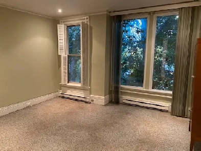 VICTORIAN TOWNHOUSE 1 BEDROOM Image# 1