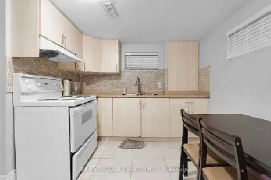 One Bedroom basement in brampton $1300 Image# 1