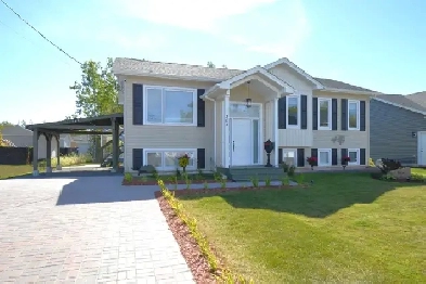 Shediac - 303 Chatellerault - In Immaculate Condition ! Image# 1