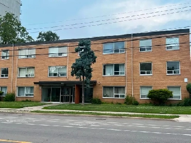 Great 1 Bedroom Apt at 365 Melvin Avenue, Hamilton! Image# 1