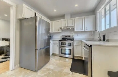 2 Bedroom Main Floor Image# 1