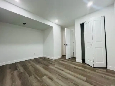 Private room for rent December 1st Image# 4