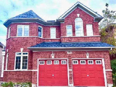 master bedroom  in richmond hill Image# 1