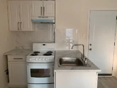 1 bedroom Apartment Kennedy/Eglinton Image# 1