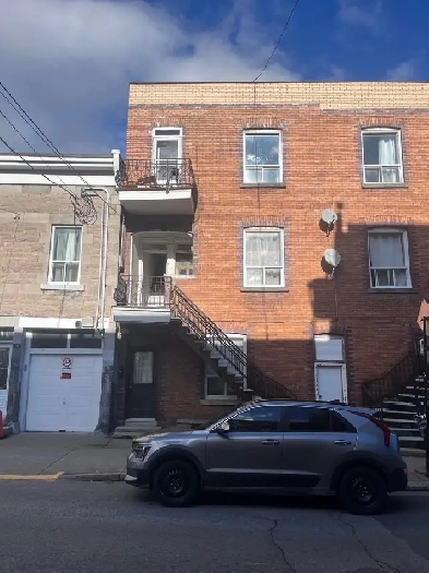 LEASE TRANSFER PLATEAU PRIVATE ROOM Image# 1