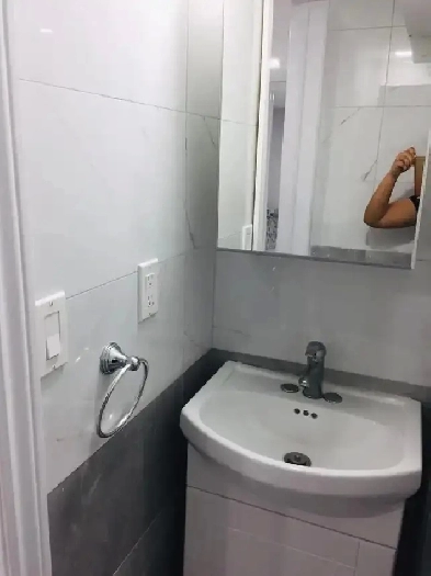 furnished 1 bed, 1 bath, full kitchen perfect For family of 2 Image# 1