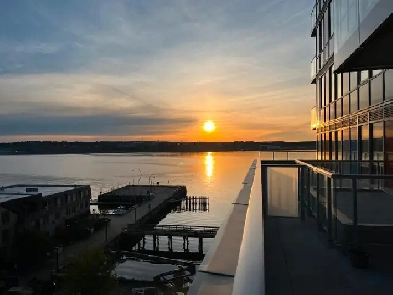 Waterfront Sublet Image# 1