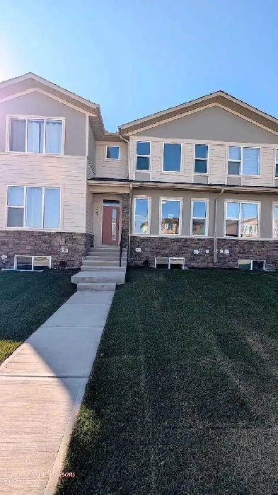 3bed, 2.5 bath townhouse for rent - Nov 15 Image# 1