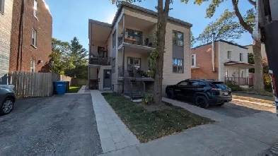 Magnifique 6 1\2 moderne sur 2 étages, cartier Maizeret Image# 1