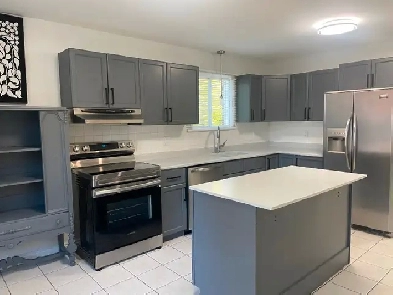 Large 3 Bedroom 1 Bath North End/ All inclusive/Available Now Image# 6