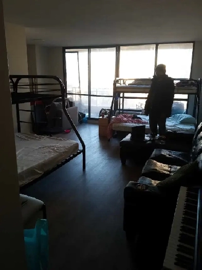 Affordable 4-Bed Dorm Room in Midtown ) Rent: $650/month per bed Image# 1