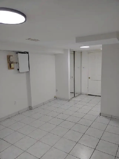 Basement Bachelor Apt Separate Entrace Immed. Bloor & Dufferin Image# 1
