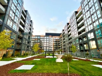 LOVELY 1 BED   DEN - 2 BATHS CONDO FOR LEASE. - OAKVILLE. ON. Image# 1