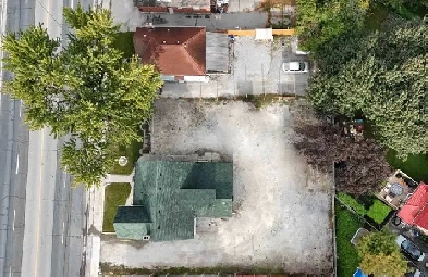 Work & Live From Home on Prime High Exposure Location! Image# 1