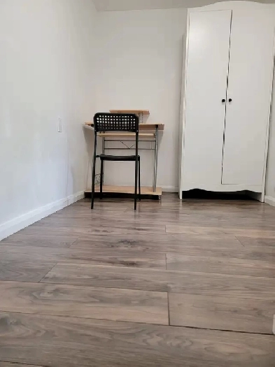 Room for rent at Morningside and Kingston (male) Image# 1