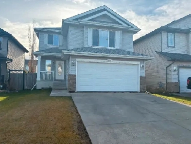 Extra clean house for rent in Britnell Edmonton Image# 1