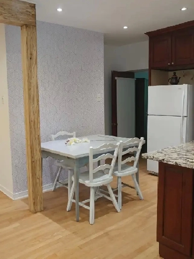 Chambre meublee tout inclus-Berri-Uqam Fully furnished room Image# 1