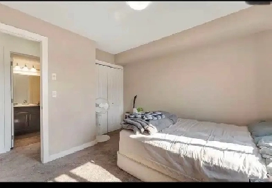 Private Room for Rent Private washroom Image# 1