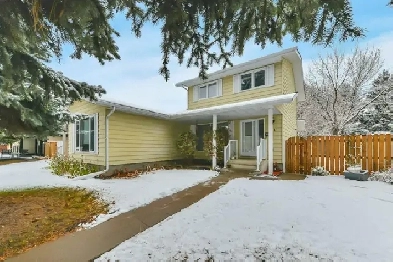 Superbly maintained 1/2 duplex in Bower! Image# 6