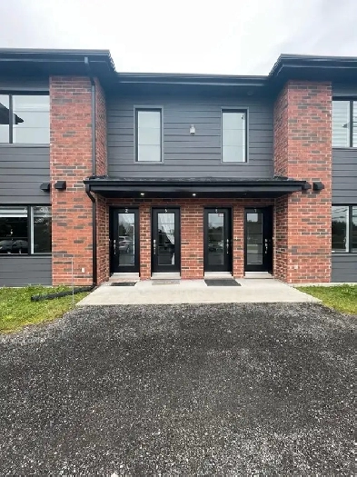 4 1/2 À LOUER (BROMPTONVILLE) Image# 10