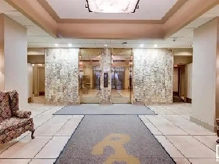 Beautiful 2-Bedroom Apartment Close to Downtown Image# 9