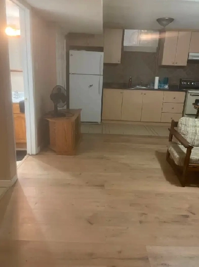 Bright one bed basement for rent in mississauga Image# 1