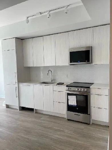 1 bed   1 bath condo - Mississauga Image# 1