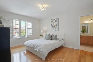 Private Room with Attached Washroom and Walking Closet. Room 1 Image# 1