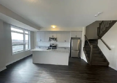 Modern 3-Bedroom Condo Townhouse for Lease in Milton, Ontario Image# 1