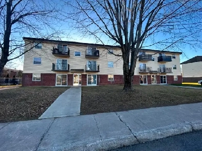 4 1/2 à louer à Joliette Image# 3