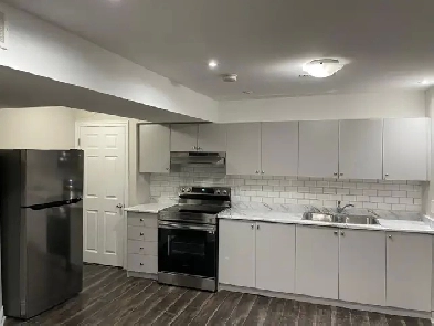2 bedroom basement for rent in brampton Image# 1