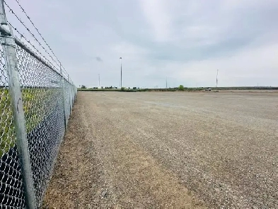 Truck Parking Available at Halton Hills Image# 2