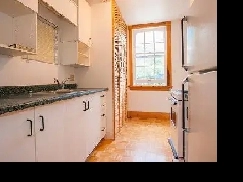 Downtown Orangeville 1 bedroom  den Image# 1