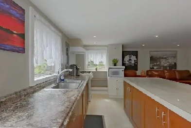 Nanoose Bay: 1 Den- $1650. Available Now Image# 1