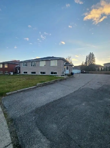 3 Bedroom Apartment Hanmer - January 1, 2026 Image# 5