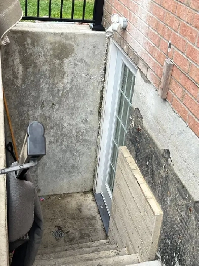 Legal basement Image# 1