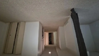 SPACIOUS 2 BEDROOM plus DEN HOUSE! GREAT EAST LOCATION! Image# 1