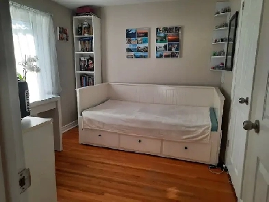 A Room for Rent   $ 900 Image# 1