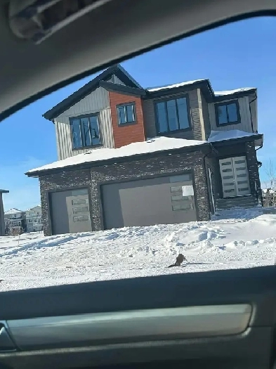 Beautiful 2-Bedroom Garden Suite for Rent Image# 1