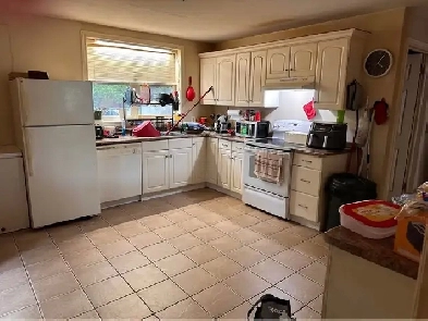 Bedroom for rent. Available Sept 1. Near WLU, West and Brant Ave Image# 3