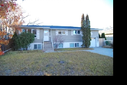 Haultain, 3 bdrm main flr suite, separate heat & A/C Image# 1