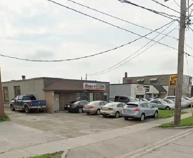 Mechanic spot for rent Image# 1