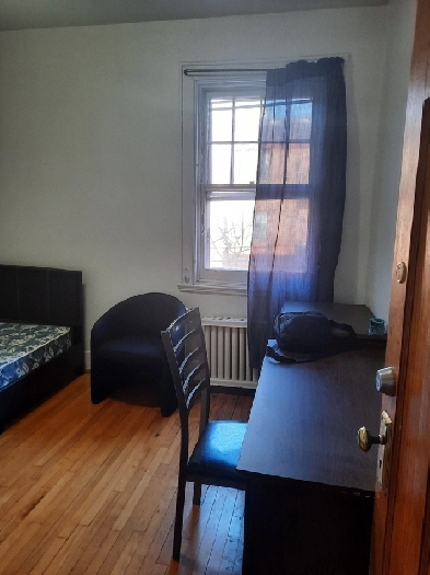 Furnished Room Big TV Wifi All fees included / Clean Tenant only Image# 2