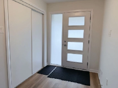 Kanata 2 beds, 1.5 baths NEW townhouse Available Now Image# 5