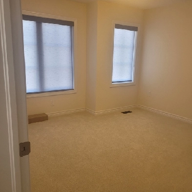 ROOM(S) AVAILABLE FOR RENT NEW HOME IN ERIN - FURNISHED Image# 1