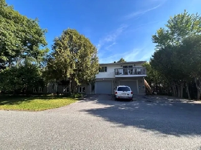 MAINTENANT - BEAU LOGEMENT SPACIEUX DE 2 CC PRÈS DE LA RIVIÈRE Image# 2