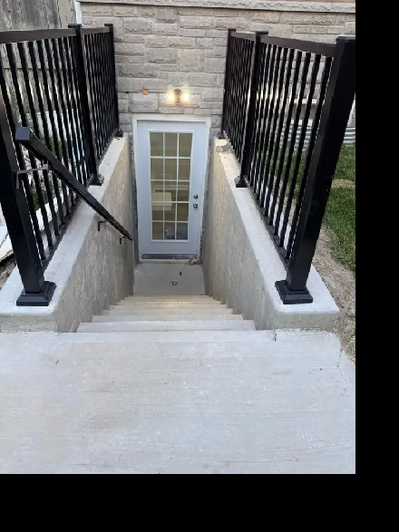 2 BEDROOM NEW LEGAL BASEMENT- 2 PARKING-MOUNT PLESANT GO-STATION Image# 1