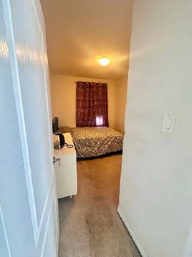 Room for rent in townhouse (Barrie) Image# 1