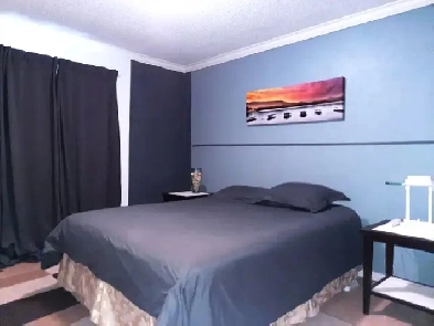 3 bed 2.5 bath full House in West Hamptons Image# 8