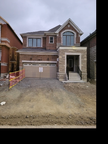 4BR Detached Home for Rent Image# 2